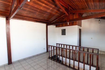 Casa à venda com 350m², 4 quartos e 2 vagas Casa à venda com 350m², 4 quartos e 2 vagasEdícula - Quarto