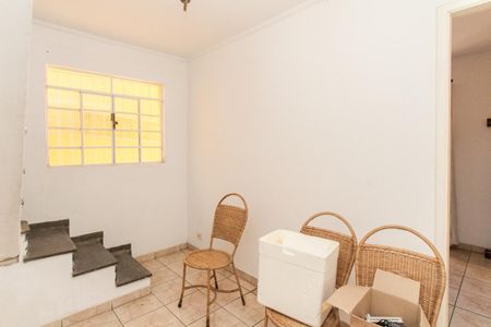 Casa à venda com 350m², 4 quartos e 2 vagas Casa à venda com 350m², 4 quartos e 2 vagasEdícula - Sala