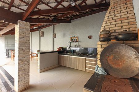 Casa à venda com 405m², 3 quartos e 2 vagas