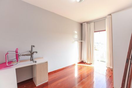 Casa à venda com 405m², 3 quartos e 2 vagas