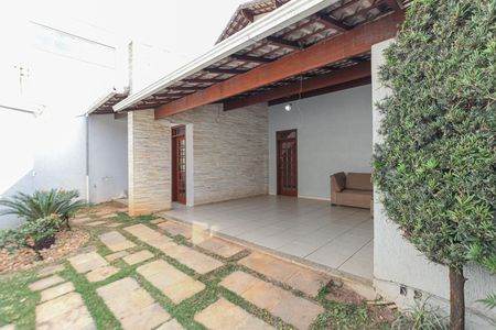 Casa à venda com 405m², 3 quartos e 2 vagas