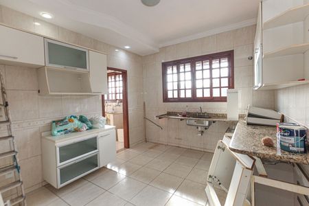 Casa à venda com 405m², 3 quartos e 2 vagas