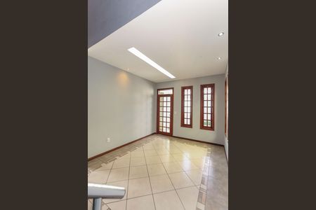 Casa à venda com 405m², 3 quartos e 2 vagas