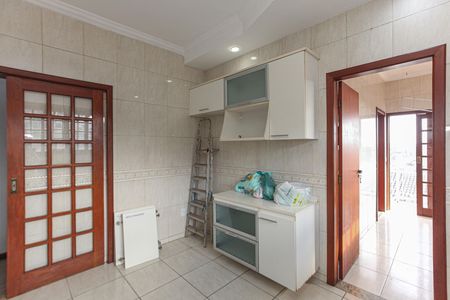 Casa à venda com 405m², 3 quartos e 2 vagas