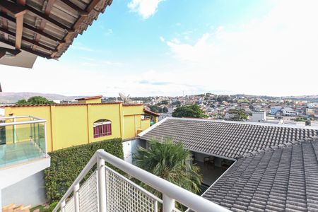 Casa à venda com 405m², 3 quartos e 2 vagas
