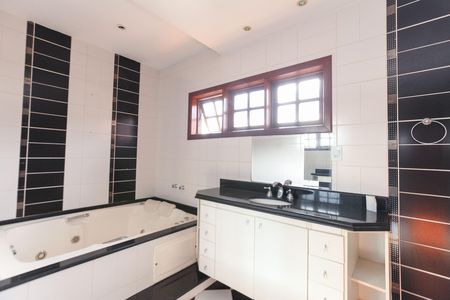 Casa à venda com 405m², 3 quartos e 2 vagas