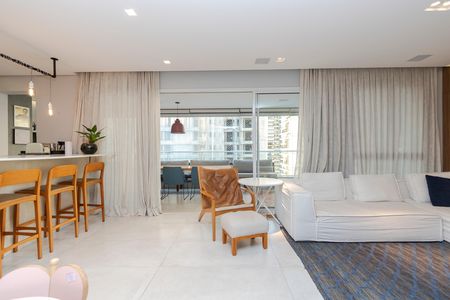 Apartamento à venda com 134m², 3 quartos e 2 vagas Apartamento à venda com 134m², 3 quartos e 2 vagasSala