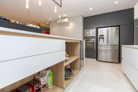 Apartamento à venda com 134m², 3 quartos e 2 vagas Apartamento à venda com 134m², 3 quartos e 2 vagasCozinha