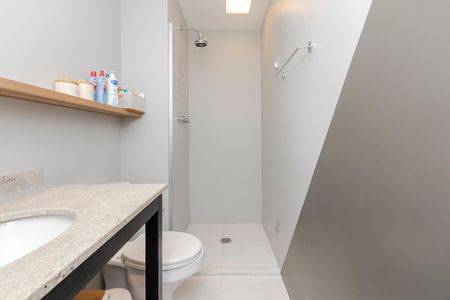 Apartamento à venda com 134m², 3 quartos e 2 vagas Apartamento à venda com 134m², 3 quartos e 2 vagasBanheiro da Suíte 2