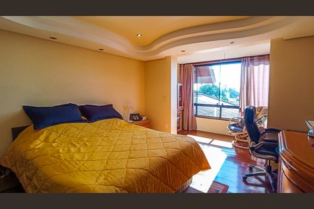 Casa de condomínio à venda com 379m², 4 quartos e 2 vagasSuite 
