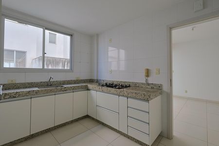 Apartamento à venda com 126m², 4 quartos e 3 vagas