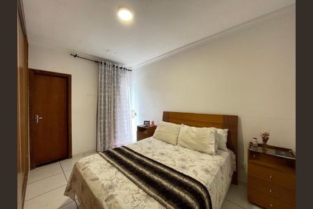 Foto 04 de casa à venda com 2 quartos, 68m² em Parque Xangri-Lá, Contagem