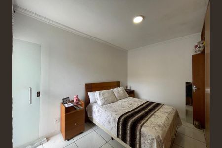Foto 05 de casa à venda com 2 quartos, 68m² em Parque Xangri-Lá, Contagem