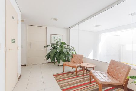 Hall social de apartamento para alugar com 2 quartos, 71m² em Vila Madalena, São Paulo