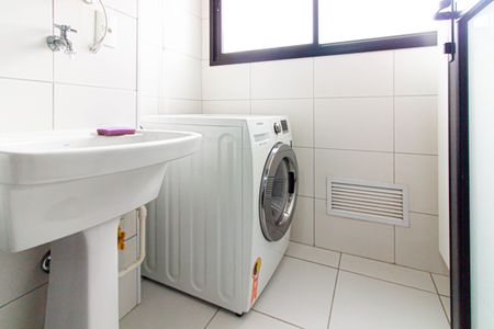 Apartamento para alugar com 65m², 2 quartos e 2 vagasÁrea de Serviço