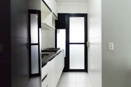 Apartamento para alugar com 65m², 2 quartos e 2 vagasCozinha