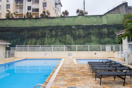 Apartamento à venda com 56m², 2 quartos e 1 vagaÁrea comum - Piscina