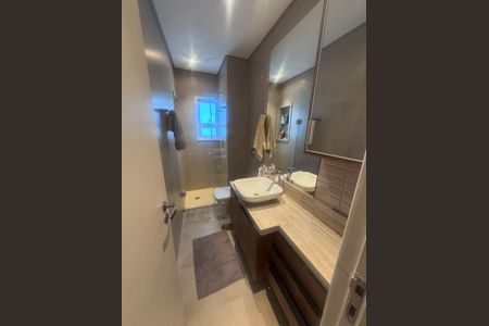 Banheiro de apartamento para alugar com 1 quarto, 41m² em Jardim Paulista, São Paulo
