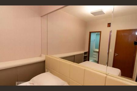 Apartamento para alugar com 80m², 3 quartos e 2 vagas Apartamento para alugar com 80m², 3 quartos e 2 vagasSuíte