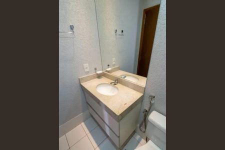 Apartamento para alugar com 80m², 3 quartos e 2 vagas Apartamento para alugar com 80m², 3 quartos e 2 vagasBanheiro da Suíte 2