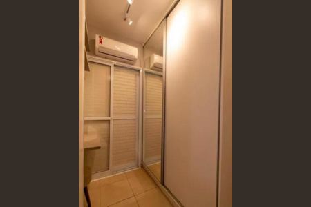 Apartamento para alugar com 80m², 3 quartos e 2 vagas Apartamento para alugar com 80m², 3 quartos e 2 vagasQuarto