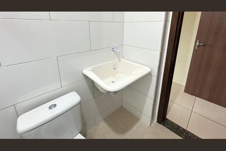 Banheiro de apartamento para alugar com 2 quartos, 50m² em Recreio dos Bandeirantes, Rio de Janeiro