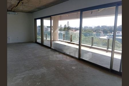 Apartamento à venda com 3 quartos, 240m² em Moema, São Paulo