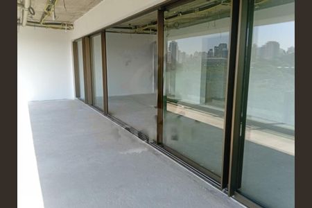 Apartamento à venda com 3 quartos, 240m² em Moema, São Paulo
