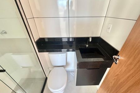 Apartamento para alugar com 35m², 2 quartos e sem vaga Apartamento para alugar com 35m², 2 quartos e sem vagaBanheiro