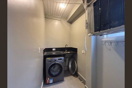 Área de Serviço de apartamento para alugar com 3 quartos, 98m² em Itaim Bibi, São Paulo