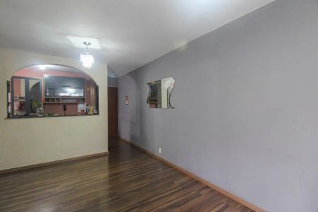 Sala de apartamento para alugar com 3 quartos, 64m² em Vila Ivone, São Paulo