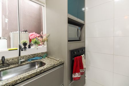 Casa de condomínio à venda com 60m², 2 quartos e 1 vagaCozinha 