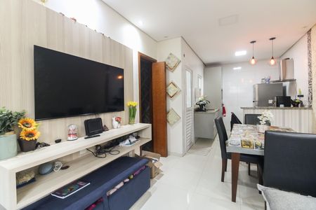 Casa de condomínio à venda com 60m², 2 quartos e 1 vagaSala 