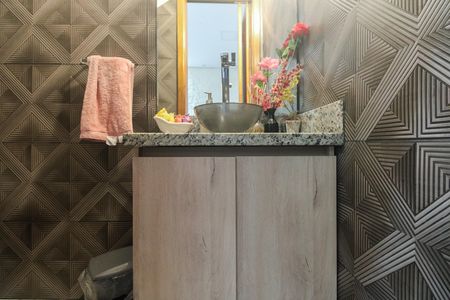 Casa de condomínio à venda com 60m², 2 quartos e 1 vagaLavabo 