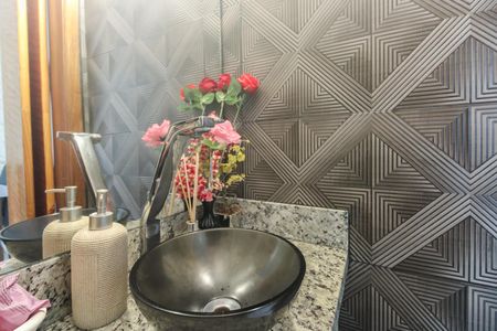 Casa de condomínio à venda com 60m², 2 quartos e 1 vagaLavabo 