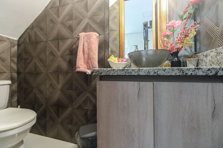 Casa de condomínio à venda com 60m², 2 quartos e 1 vagaLavabo 