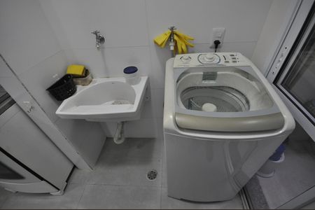 Área de Serviço de apartamento para alugar com 2 quartos, 46m² em Parque Vitoria, São Paulo