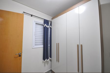 Quarto 2 de apartamento para alugar com 2 quartos, 46m² em Parque Vitoria, São Paulo