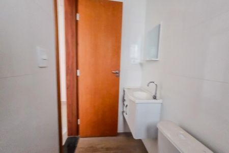 Apartamento à venda com 104m², 2 quartos e 1 vaga Apartamento à venda com 104m², 2 quartos e 1 vagaBanheiro