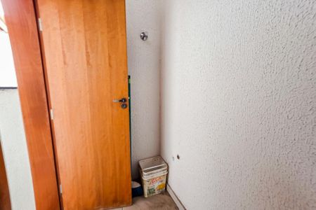 Apartamento à venda com 104m², 2 quartos e 1 vaga Apartamento à venda com 104m², 2 quartos e 1 vagaLavabo