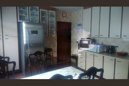 Casa à venda com 3 quartos, 126m² em Jardim Sonia (Zona Sul), São Paulo