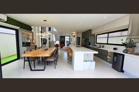 Casa à venda com 4 quartos, 252m² em Jardim Ermida I, Jundiaí