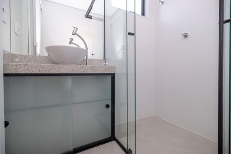 Apartamento à venda com 87m², 2 quartos e 2 vagasBanheiro da Suíte 1