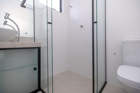 Apartamento à venda com 87m², 2 quartos e 2 vagasBanheiro da Suíte 1