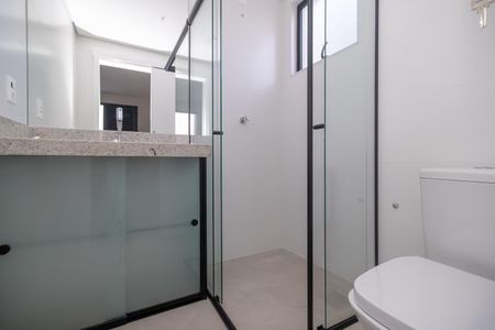 Apartamento à venda com 87m², 2 quartos e 2 vagasBanheiro da Suíte 2