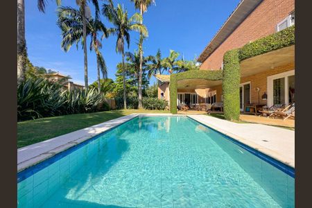 Casa de condomínio à venda com 500m², 4 quartos e 4 vagas