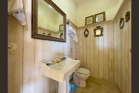 Casa de condomínio à venda com 500m², 4 quartos e 4 vagas