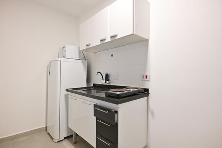 Cozinha de kitnet/studio para alugar com 1 quarto, 25m² em Jardim Peri Peri, São Paulo