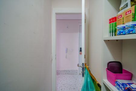 Apartamento à venda com 154m², 4 quartos e 2 vagas Apartamento à venda com 154m², 4 quartos e 2 vagasDispensa/Depósito