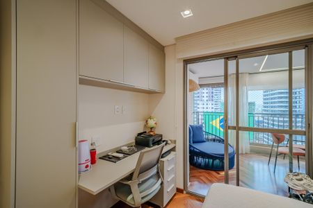 Apartamento à venda com 154m², 4 quartos e 2 vagas Apartamento à venda com 154m², 4 quartos e 2 vagasQuarto